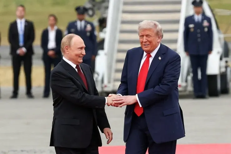 Tramp Putin görüşü ləğv edildi 
