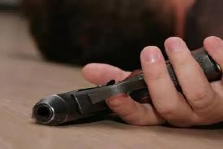 Ermənistanda siyasətçinin oğlu özünü öldürdü 
