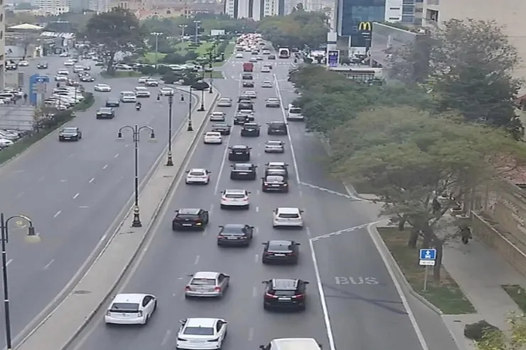 Bakıda bu yollarda sıxlıq var - SİYAHI