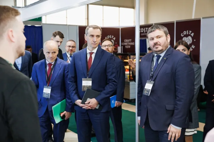 Ukraynanın səhiyyə naziri “Medinex 2025” sərgisini ziyarət edib
