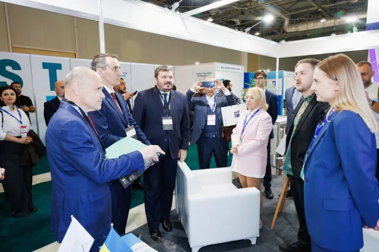 Ukraynanın səhiyyə naziri “Medinex 2025” sərgisini ziyarət edib