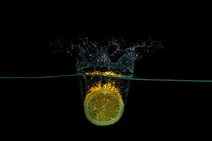 Hər gün limonlu su içsəniz nə baş verər? - 5 gözlənilməz nəticə 