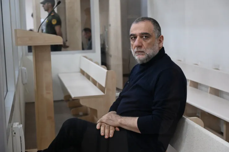 Vardanyan "Paşinyanın dindirilməsini”  məhkəmədən xahiş etdi