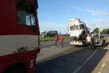 Azərbaycanlı sürücü qəza törətdi, 15 nəfər yaralandı 