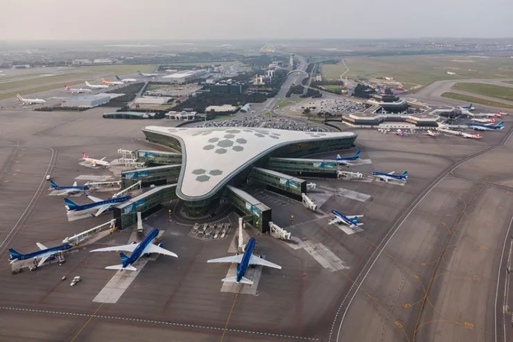 Aeroportda taksi fəaliyyəti ilə bağlı YENİ QAYDALAR  olacaq
