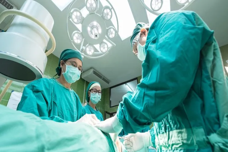 Əməliyyat masasında DƏHŞƏT:  Xəstənin orqanları az qalsın donorluq üçün  çıxarılsın