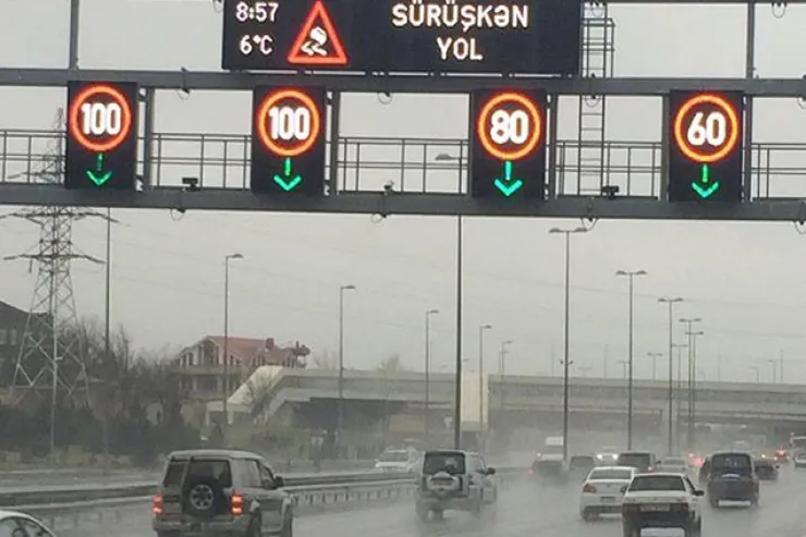 Yağışa görə sürət həddi endirildi 