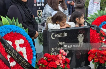 Azərbaycan xalqı Vətən...