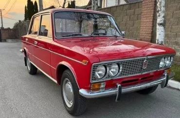 36 il əvvəlin  “VAZ-2103”ü – 6900 dollara  satılır