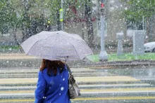 Güclü yağış yağır - GÜNÜN HAVASI 