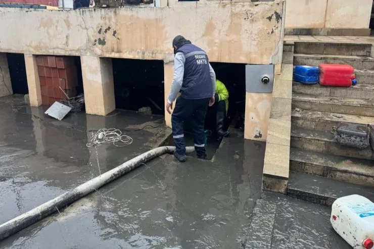 Bakıda yağışın fəsadları:  qurumlar gücləndirilmiş rejimdə işləyir