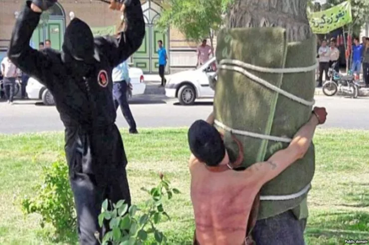 Nikahdankənar münasibətdə olan cütlüyə 100 şallaq CƏZASI 