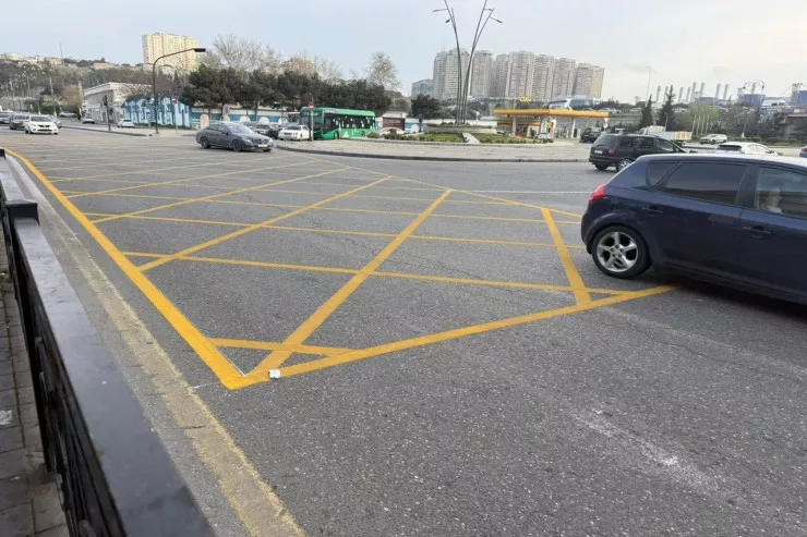 Sürücülərin DİQQƏTİNƏ:  daha bir yola "sarı tor"  çəkildi