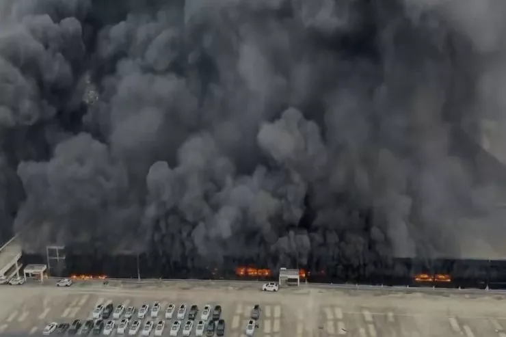 BYD-nin  zavodunda YANĞIN - VİDEO 