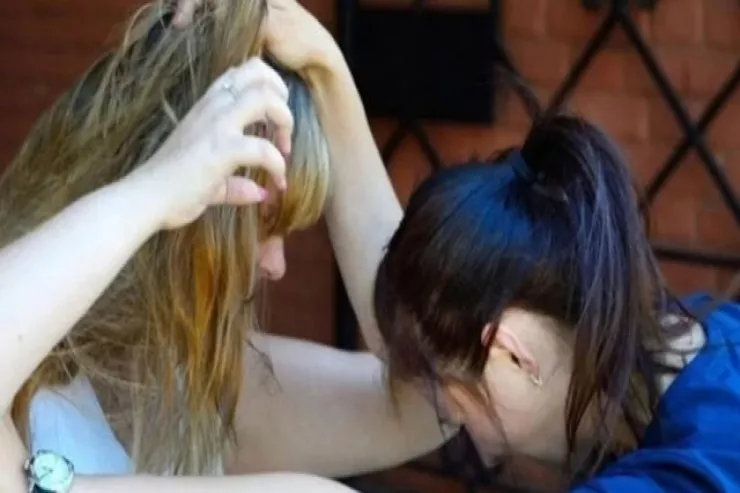 Epidemiya Mərkəzində DAVA:  iş otağında həmkarını döydü 