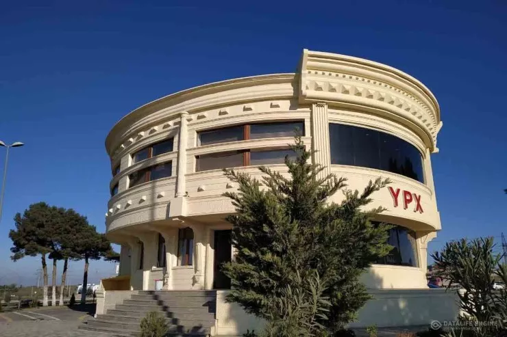 Qaradağ postunda GƏRGİNLİK:  sərxoş sürücü polisə tabe olmadı - VİDEO 