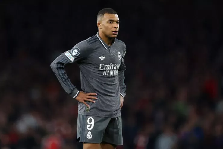 "Real" Mbappe və Vinisiusun  gələcəyi ilə bağlı qərar verdi