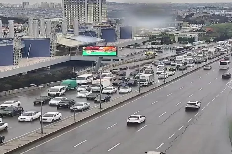 Bakıda bu yollarda sıxlıq var - SİYAHI 