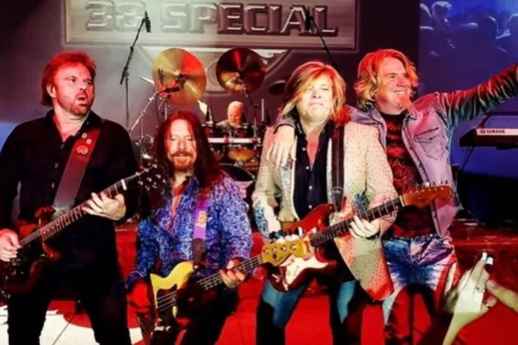 1982-ci ildən bu günə qədər dinlənilən  əfsanəvi ROK  - VİDEO 