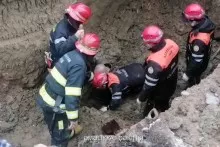 Bakıda TORPAQ UÇQUNU:  ölən var - VİDEO 