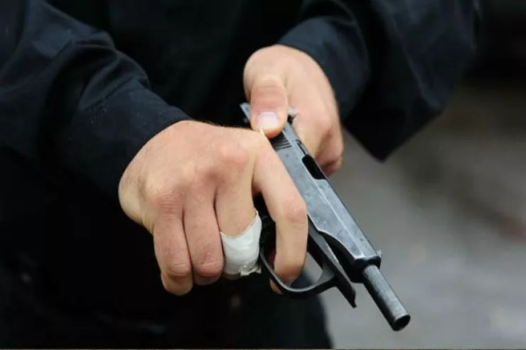 İcazə alıb evə gedən  məhkum arvadını öldürdü - Türkiyədə DƏHŞƏT