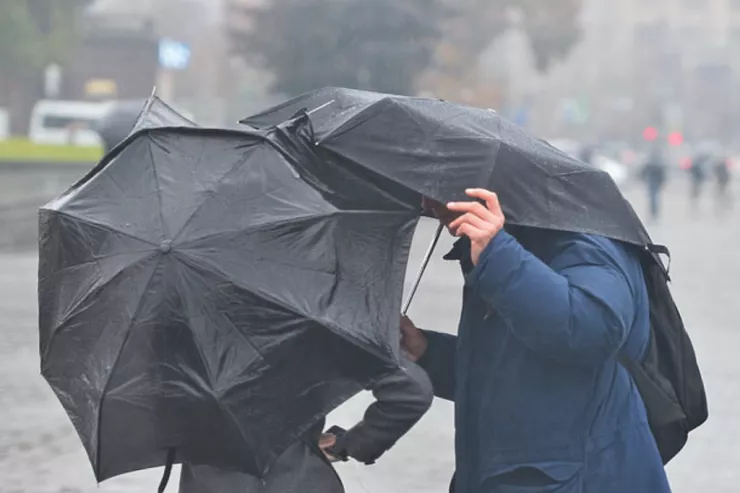 Bakıda və bu rayonlarda güclü külək əsir, yağış yağır  - Faktiki HAVA 