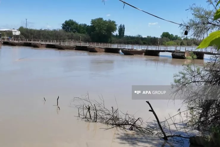 Kür çayı Sabirabadda körpünü sıradan çıxartdı 