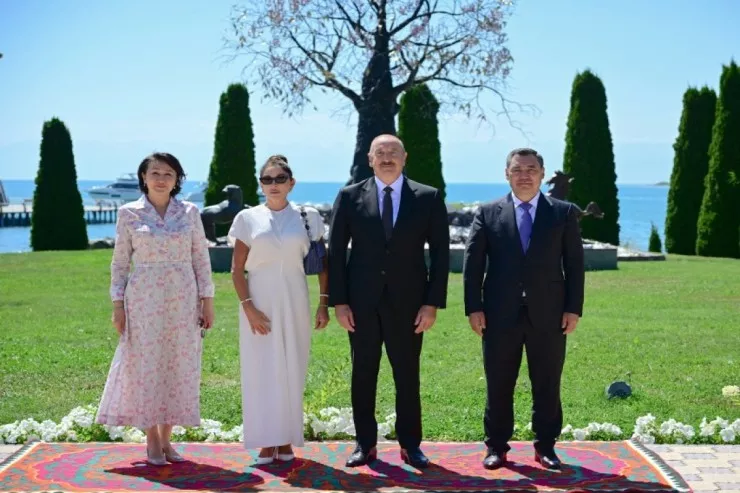 Prezident İlham Əliyevin və Mehriban Əliyevanın şərəfinə dövlət ziyafəti  verildi