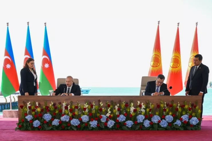Azərbaycan və Qırğızıstan arasında sənədlərin mübadiləsi  oldu
