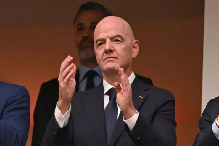 İnfantino FİFA prezidentliyindən istefa verə bilər 