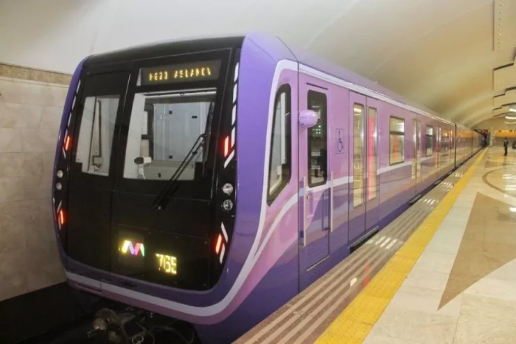 Bakı metrosunda bu istiqamətə  11 ay qatarlar getməyəcək
