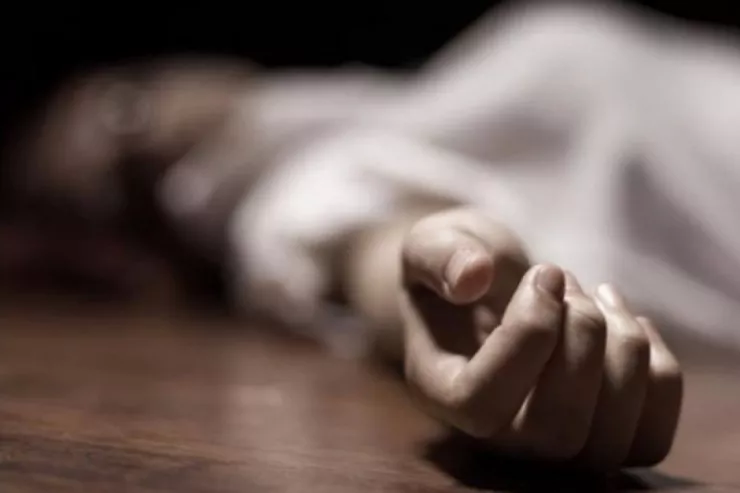 Bakıda daha bir evdən  qadın meyiti tapıldı