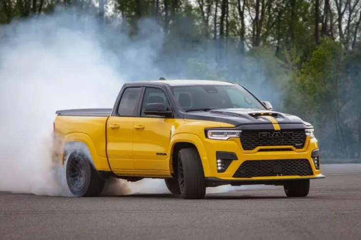 1000 at güclü Ram “Rumble Bee”  hazırlandı