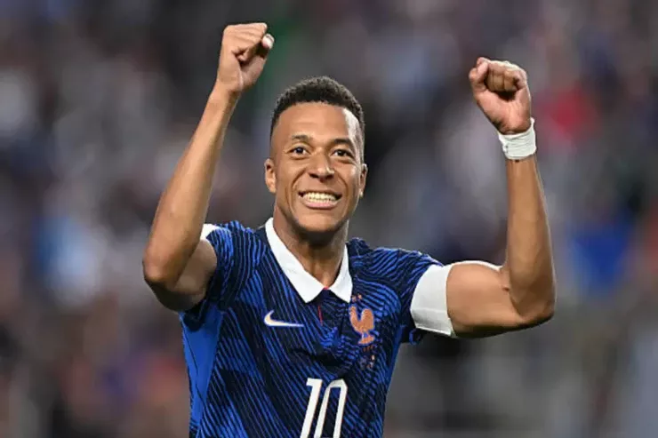 Mbappe Nike ilə 19 illik müqaviləsini  ləğv etdi: gözlənilməz  addım   atacaq