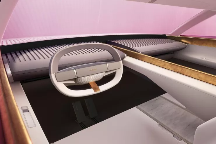 “Jaguar” 1000 at güclü yeni elektrikli avtomobilinin  salonunu göstərdi