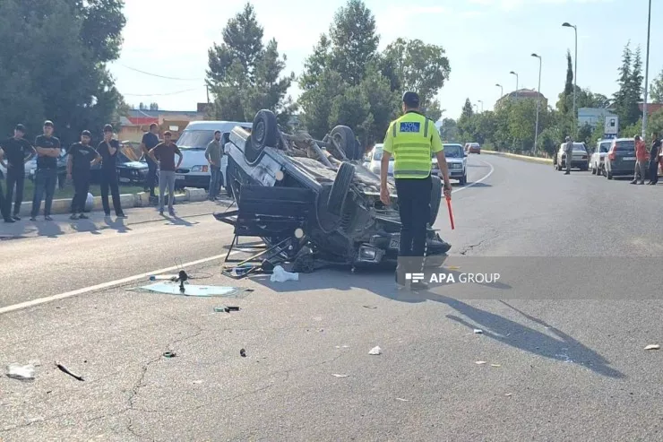 Ağstafada yol qəzası  oldu, yaralılar var - FOTO 