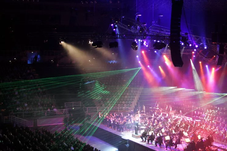 Dünya ulduzları konsertlərinə milyonlar xərcləyir 