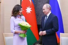 Putin Mehriban Əliyevanı təbrik etdi 
