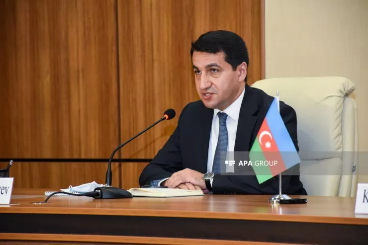 Hikmət Hacıyev, Azərbaycan Respublikası Prezidentinin köməkçisi - Azərbaycan Respublikası Prezidentinin Administrasiyasının Xarici siyasət məsələləri şöbəsinin müdiri