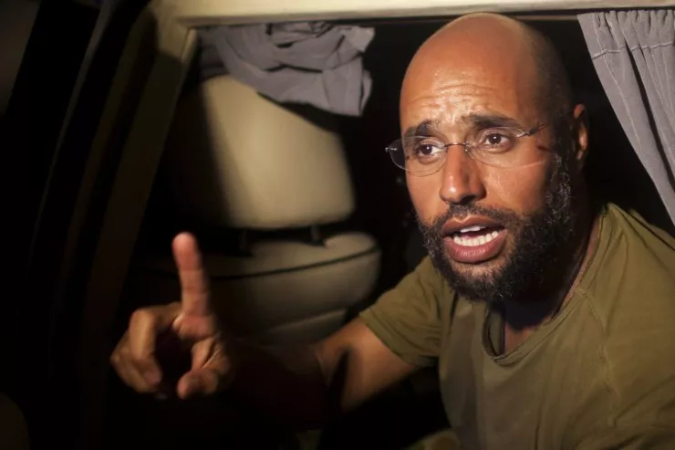 Qəddafinin oğluna hücum zamanı 18 dəfə  atəş açıblar