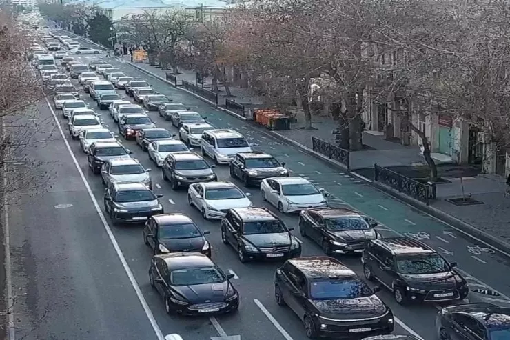 Bakıda bu yollarda sıxlıq var - SİYAHI 