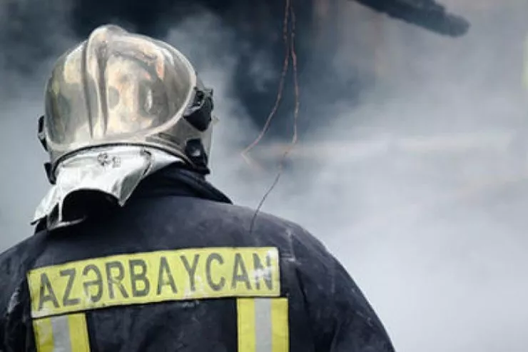 Lökbatanda yanğında 3 nəfər zəhərlənib 