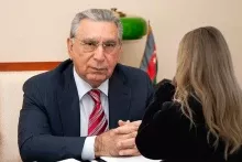 Ramiz Mehdiyevin Rusiyaya zəng edərək danışdığı qadının kimliyi bilindi 