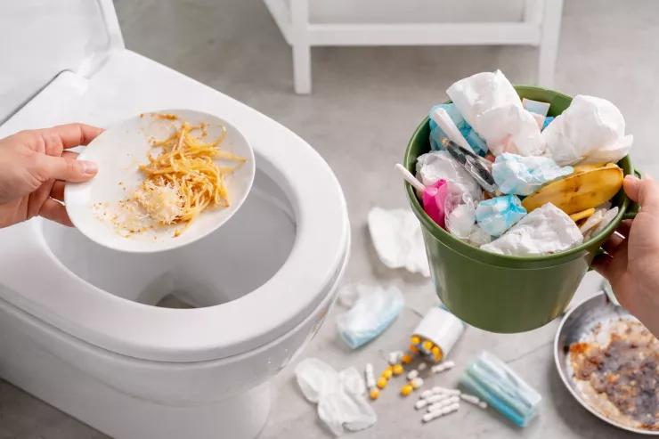 Bütün boruları tutur - Bunları unitaza qətiyyən atmaq olmaz 