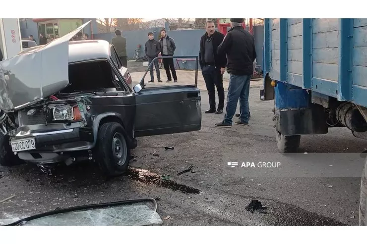 Göygöldə yük və minik maşınları toqquşdu - Yaralanan var  -  VİDEO 