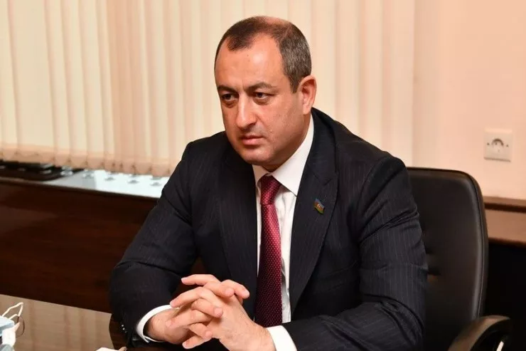 Adil Əliyevə buna görə töhmət verilibmiş 