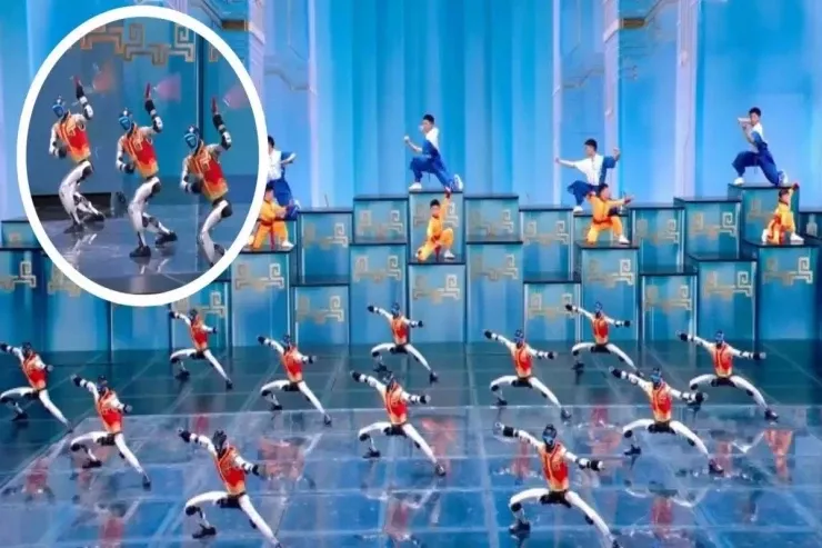 Çin robotlarının Kunq-fu şousu  insanları heyrətə gətirdi - VİDEO 