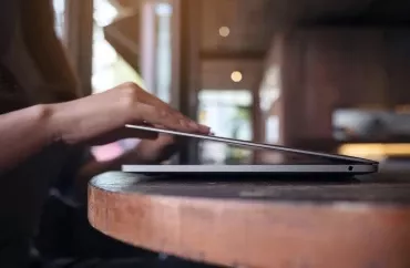 Noutbuku söndürmədən bağlamaq olar? 