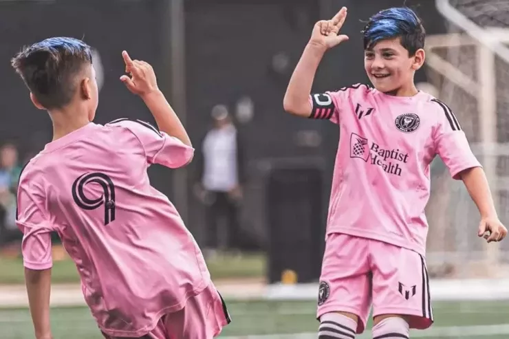 Messi və Luis Suaresin  uşaqlarının təsirli  FOTOSU