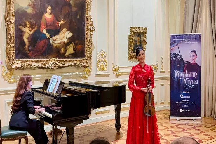 Azərbaycanlı tələbə Röya Əliyeva ilk solo konsertini verdi -FOTOLENT 